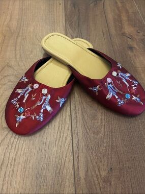 Women’s Nine West Chinoiserie Embroidered Red Slip-On Mules